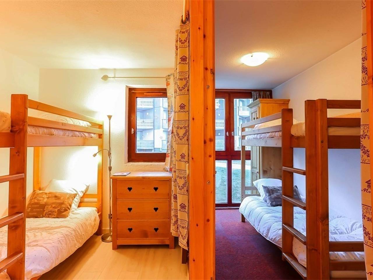Hel lejlighed, Ski-In/Ski-Out Apartment in Val Thorens - 6 Guests, Comfort Features, Central Location in Val Thorens, Massif de la Vanoise