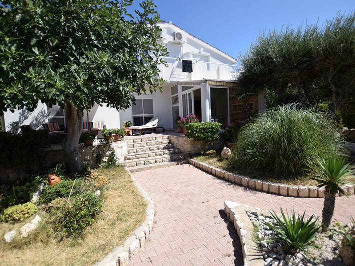 Apartament wakacyjny dla 5 osób, z balkon w Pag