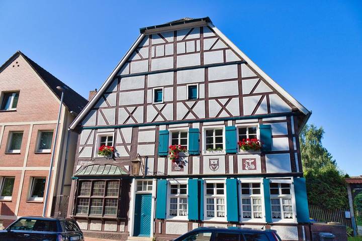 Ferienhaus für 21 Personen, mit Terrasse und Garten sowie Pool und Sauna in Datteln