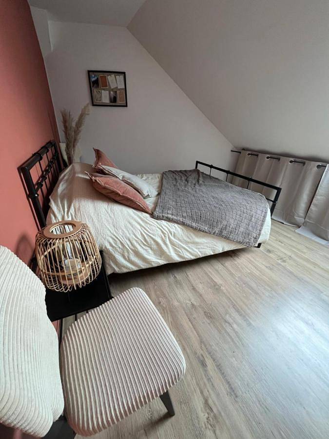 Gîte pour 4 personnes, avec Terrasse à Coulaines - 3