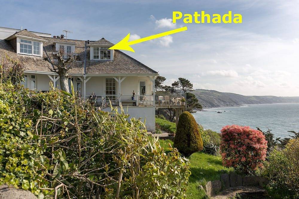 Stunning apartment with breath taking sea views in Looe, Cornwall