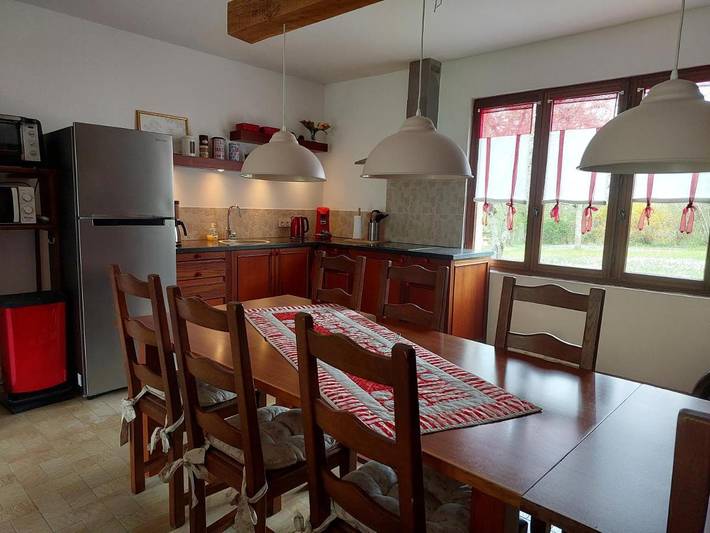 Location de vacances pour 6 personnes, avec Terrasse et Jardin ainsi que Piscine et Vue à Bourg-de-Visa - 4