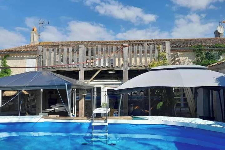 Location de vacances pour 10 personnes à La Grève-sur-Mignon