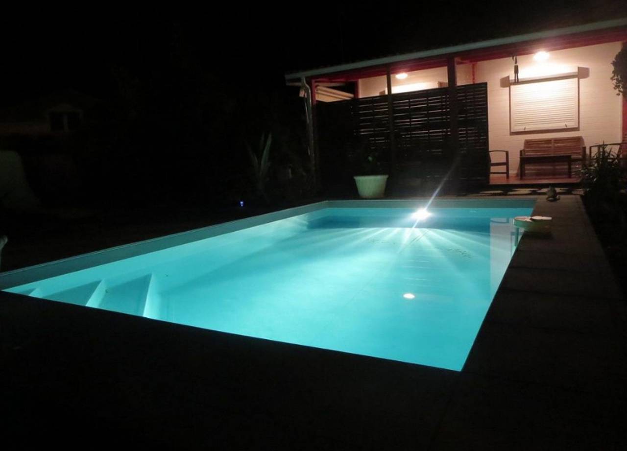 Encantador Bungalow en Saint-François con Piscina Compartida in Saint-François, Guadalupe