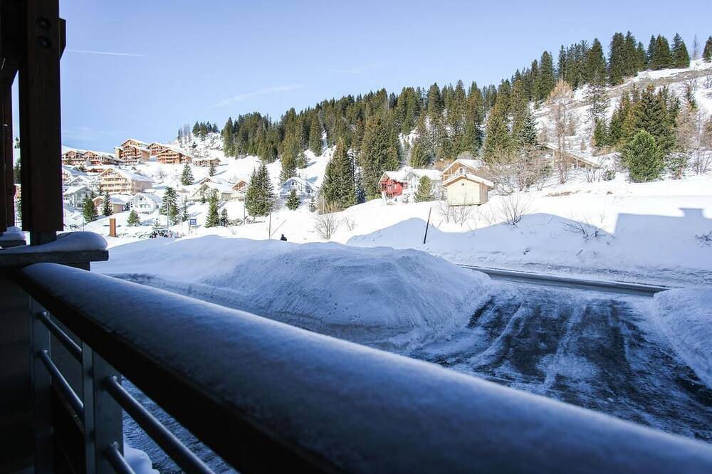 Wifi, remise en forme, piscine, sauna, hammam, balcon, télévision, casier à ski, 29-39m², Flaine in Les Carroz, Arâches-la-Frasse