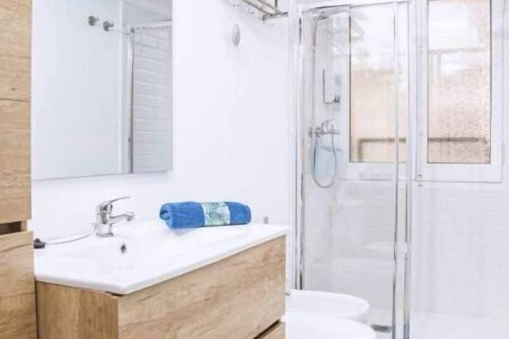 Ganze Wohnung, Sweet Dreams. Luminous with balcony, centrally located, ideal for couples and families (2-4 pax). in Sant Feliu de Guíxols, Costa Brava