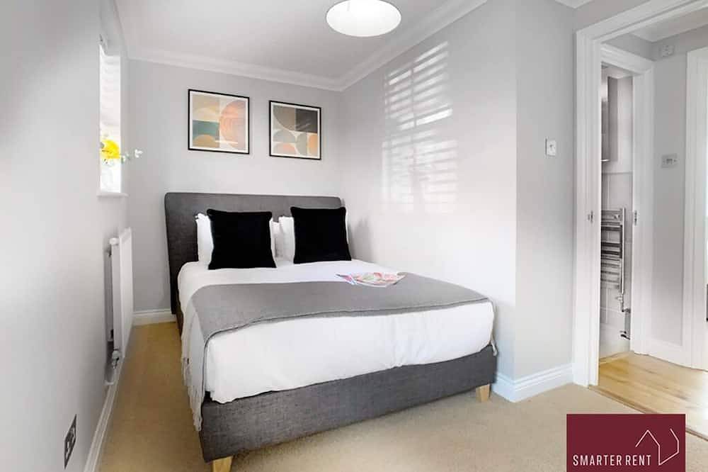 Apartamento entero, Wokingham, 2 Bedroom Flat - Private Entrance in Wokingham, Berkshire