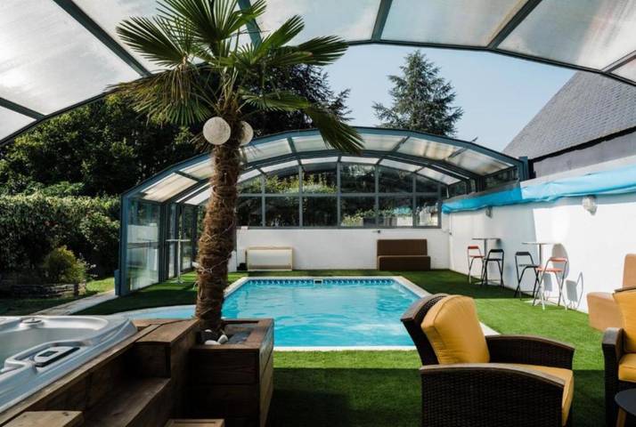 Maison d’hôte pour 5 personnes, avec Terrasse et Jacuzzi ainsi que Jardin et Piscine à La Barthe-de-Neste