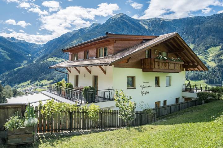Appartamento per 4 persone, con giardino e balcone in Alto Adige