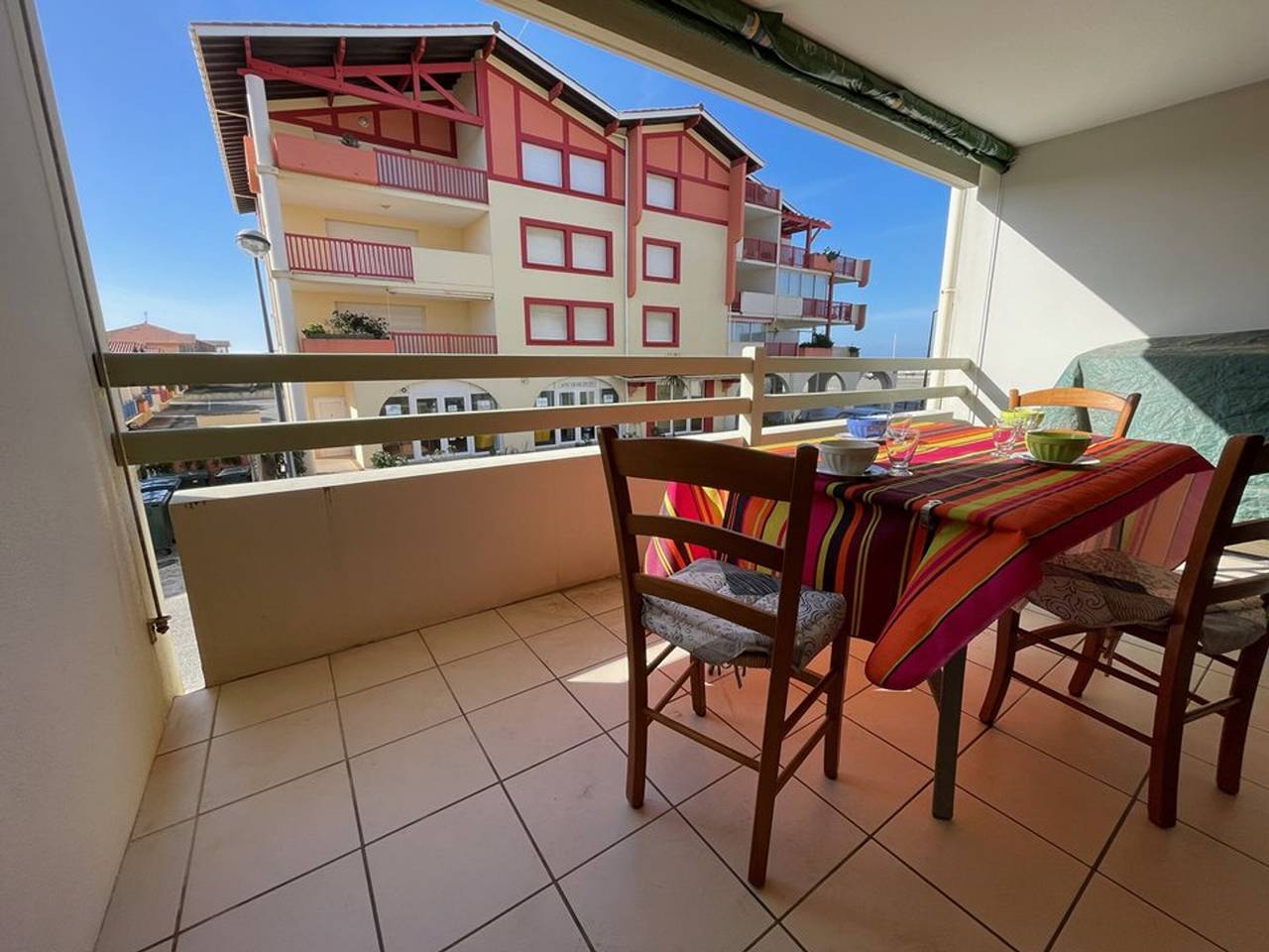 Appartement entier, Appartement 6 personnes proche plage avec parking, animaux acceptés in Vieux-Boucau-les-Bains, Côte d’Argent