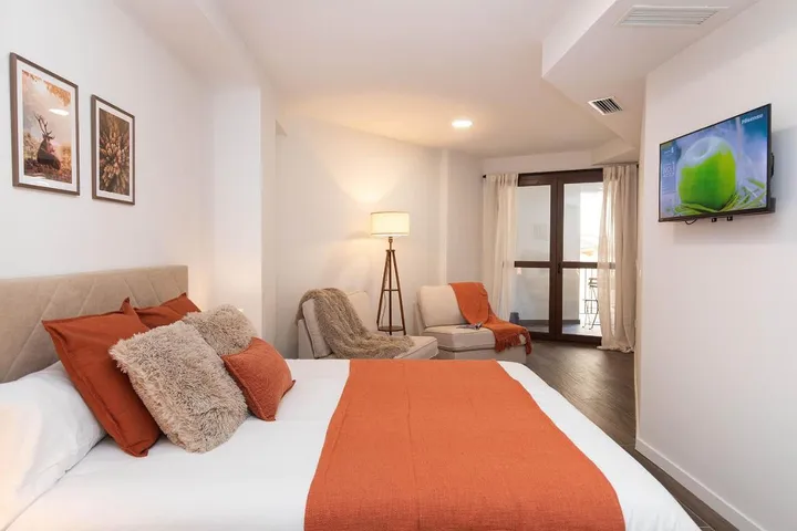 Holiday apartment for 8 people, with balcony - 1