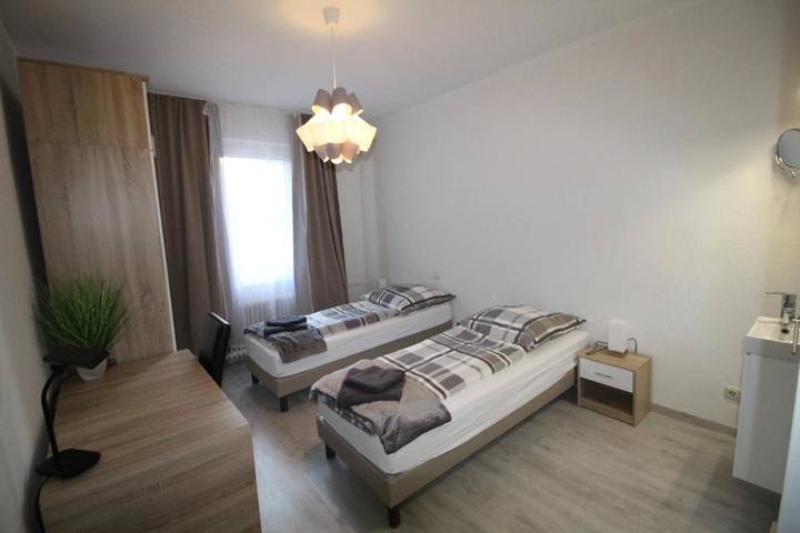 Ferienwohnung für 7 Personen, mit Ausblick und Garten in Mainz - 4