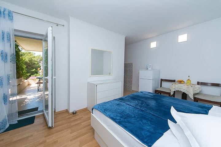 Ferienwohnung für 2 Personen, mit Balkon/Terrasse, mit Haustier in Brela