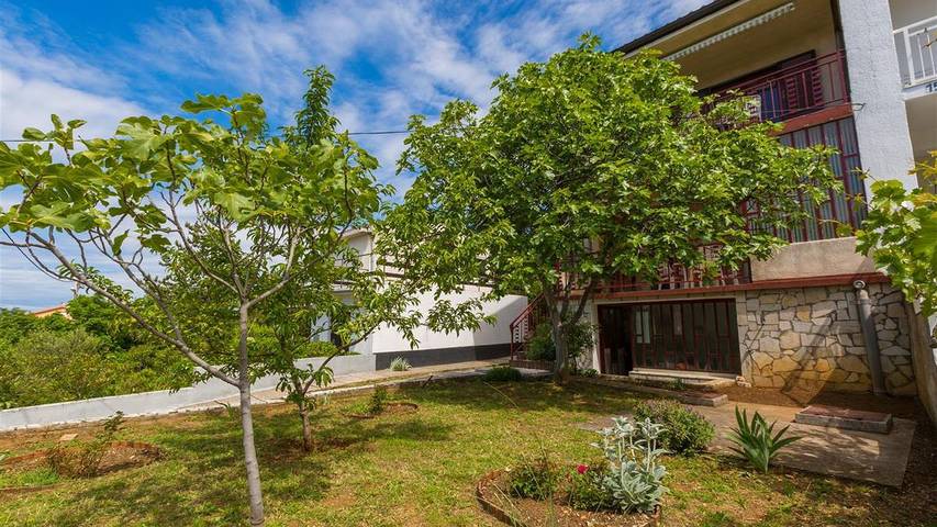 Ferienwohnung für 6 Personen, mit Garten in Jadranovo