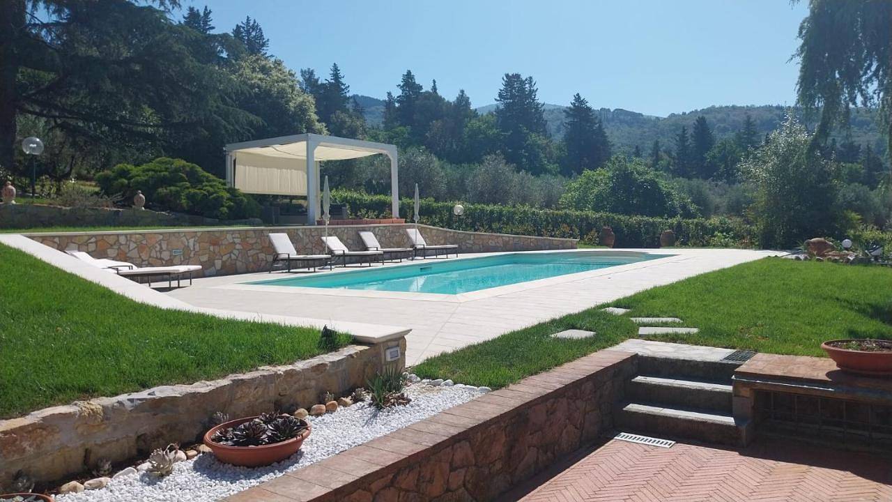 Appartamento intero, Two-Bedroom Apartment in Prato, Provincia di Prato