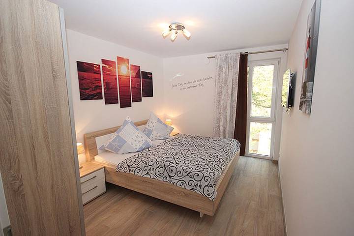 Ferienwohnung für 2 Personen, mit Balkon und Seeblick in Sassnitz - 4