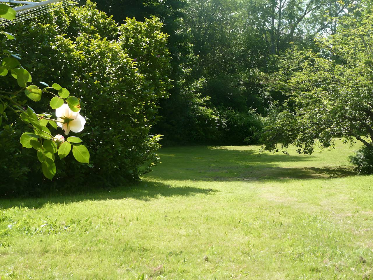 Chambre d’hôtes « Moulin Du Tourous - Chambre 1 » avec terrasse, jardin partagés et Wi-Fi in Plouédern, Région de Brest