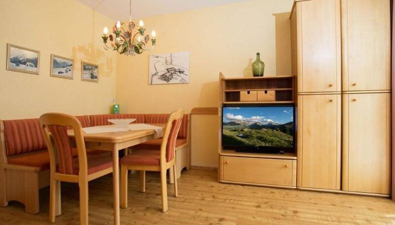 Chambre d’hôte pour 2 personnes, avec terrasse ainsi que vue et sauna à Sankt Anton am Arlberg - 2