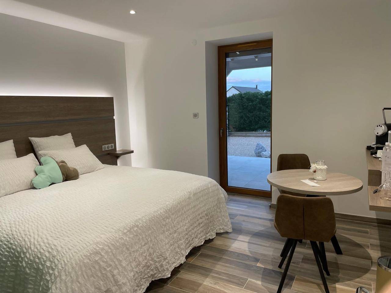 Double or Twin Room with Terrace in Roye, Haute-Saône