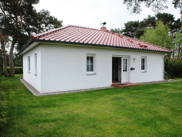 Ferienhaus für 5 Personen, mit Terrasse und Garten sowie Ausblick in Karlshagen - 2