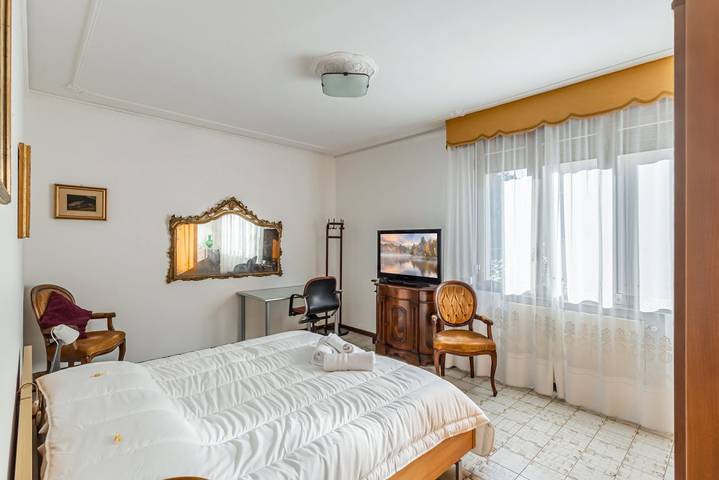 Appartamento intero, Matilde House near the Station! in Mestre, Venezia