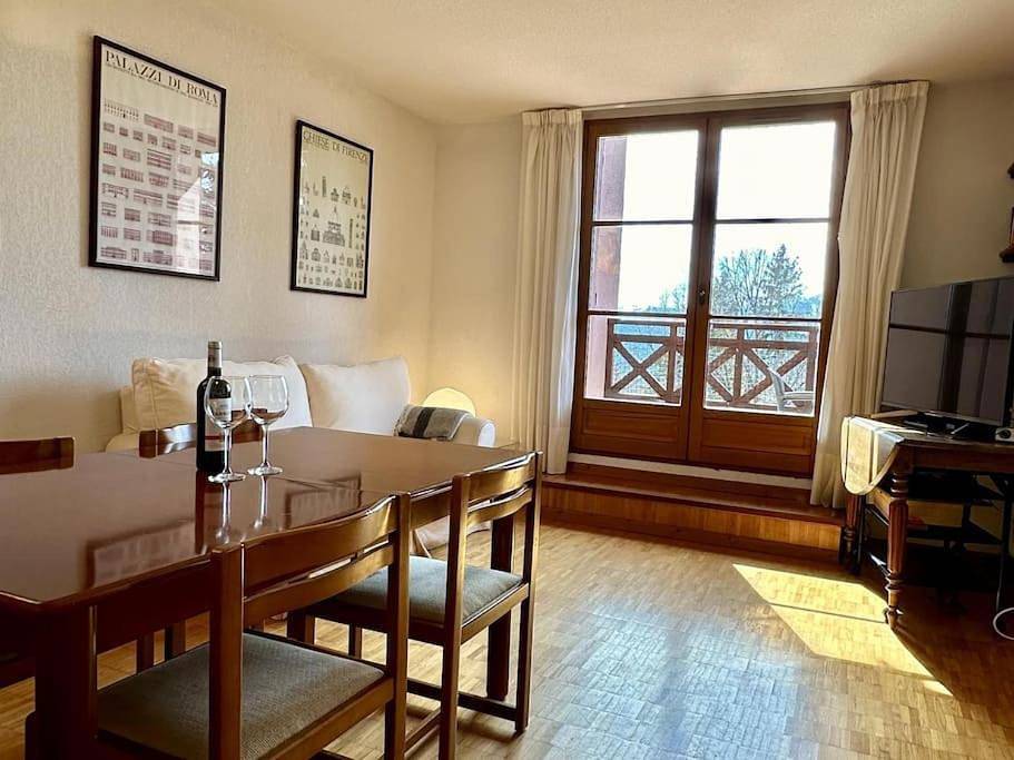 Appartement entier, Two-Bedroom Apartment in Enveitg, Parc naturel régional des Pyrénées catalanes