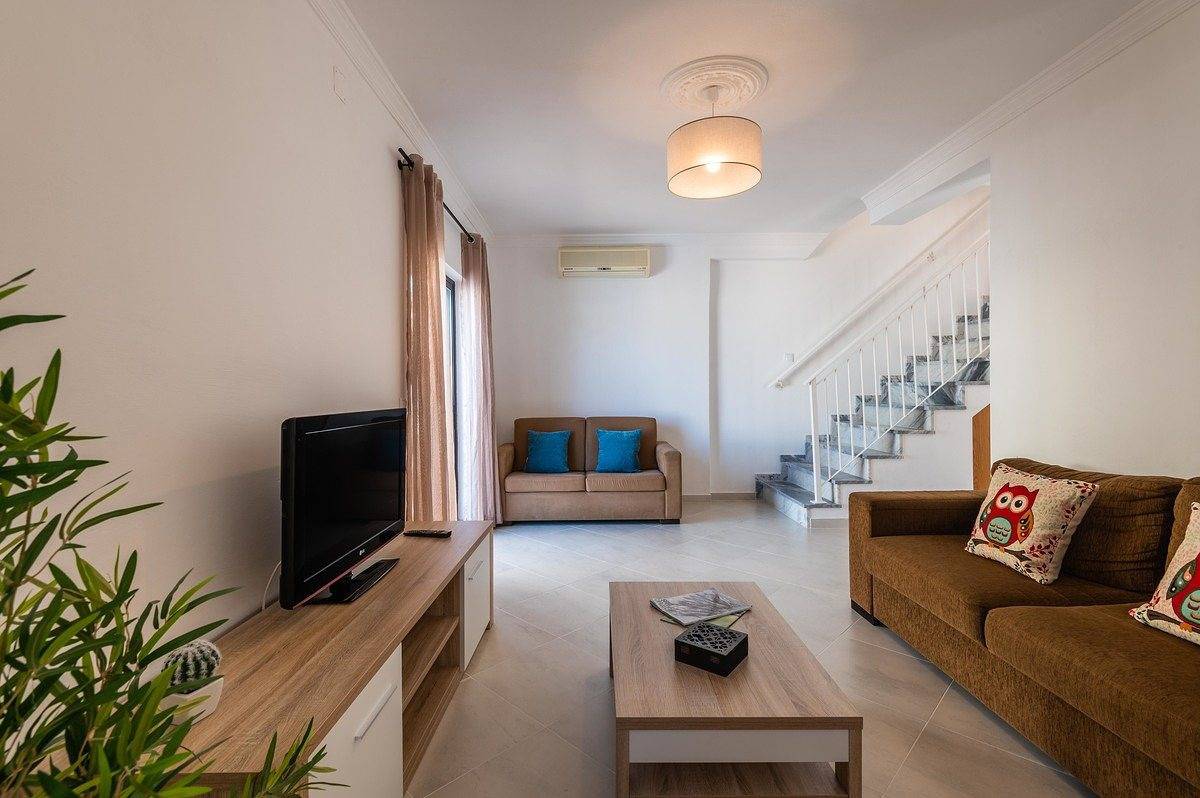 Villa Miramar Gale with Private Pool in Guia, Faro Distrikt