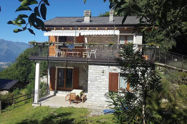 Ferienwohnung für 8 Personen, mit Balkon und Garten, mit Haustier