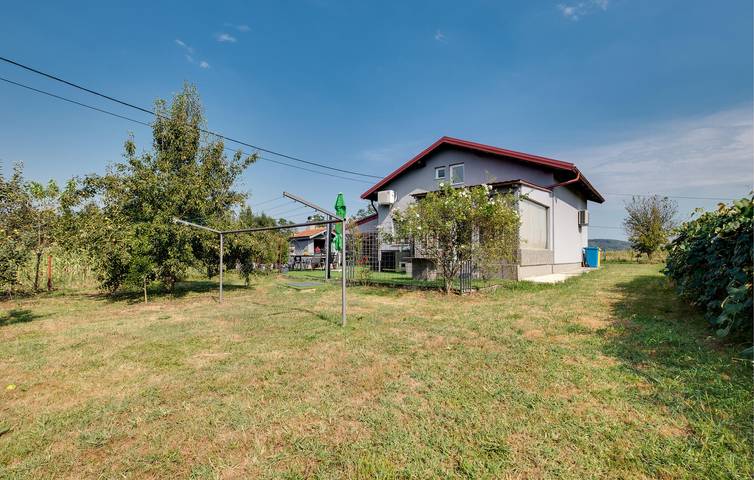 Gemütliche Ferienwohnung am Fluss Korana: WLAN, Parkplatz, Terrasse und Grill in Karlovac, Karlovac und Umgebung