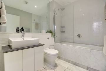 Holiday Apartment for 4 People in London, South East England, Photo 4