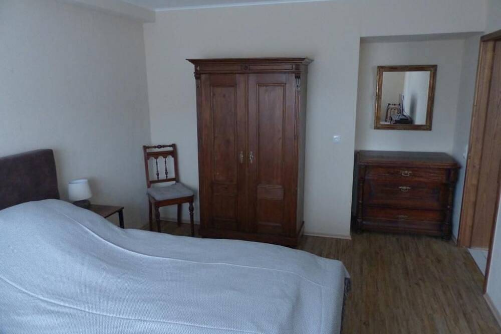 Ganze Wohnung, Ferienwohnung Eifelrose - 4-Bett-Ferienwohnung Dusche/Wc bis 6 Personen in Ulmen, Cochem-Zell