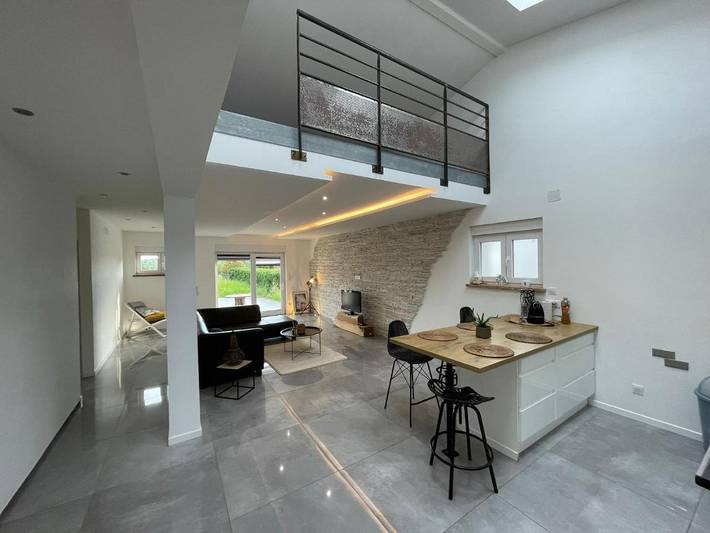 Location de vacances pour 6 personnes, avec jardin et terrasse dans Réding