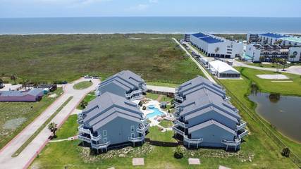 Vacation Rental for 7 Guests in Corpus Christi, Mustang Island, Picture 2