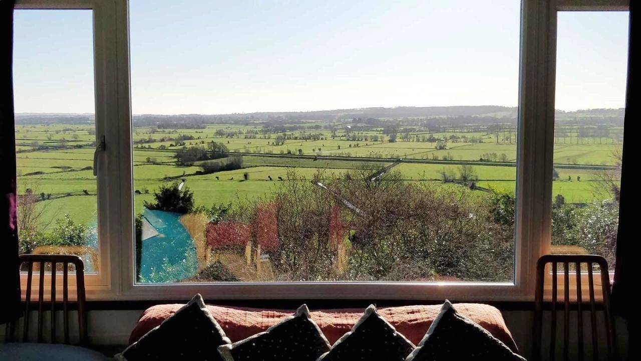Family Room with Mountain View in Glastonbury, Somerset