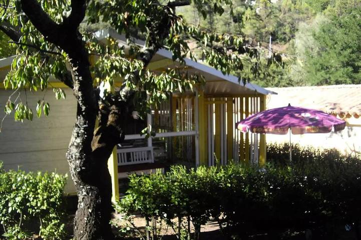 Gîte pour 5 personnes, avec Terrasse à Saint-Jean-de-Valériscle
