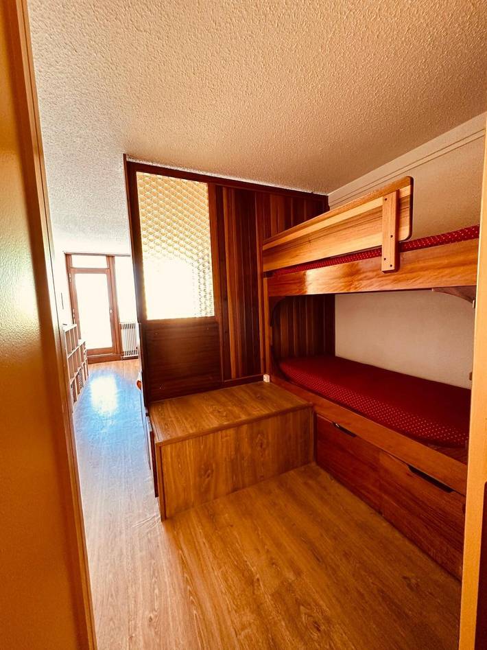 Studio Apartment '4 Pers Roche Béranger' with Balcony
