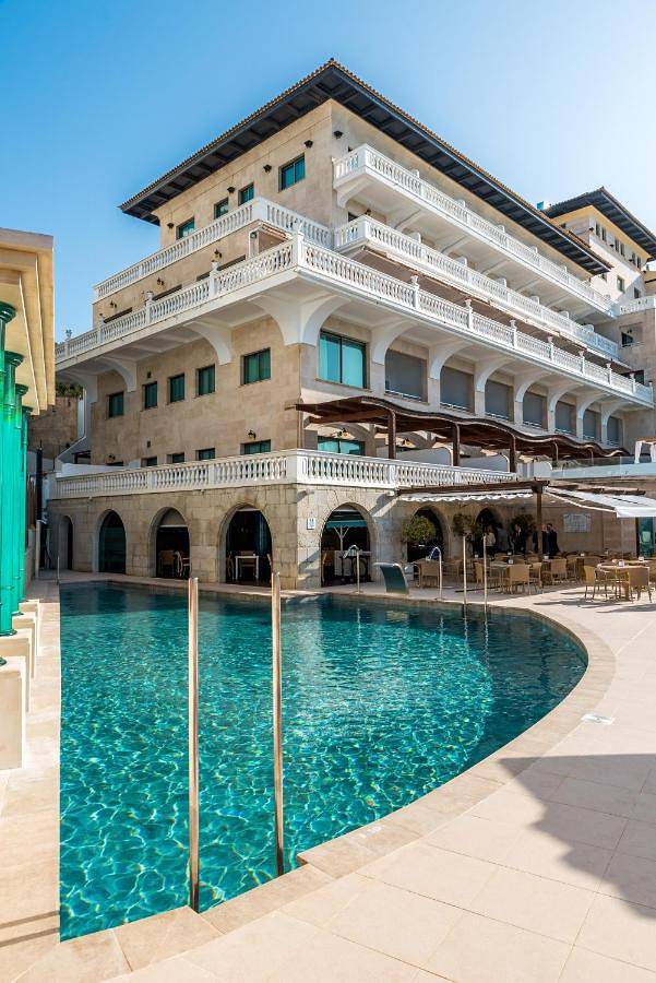Hotel für 2 Personen, mit Balkon und Terrasse sowie Whirlpool und Garten in Cala Major - 3