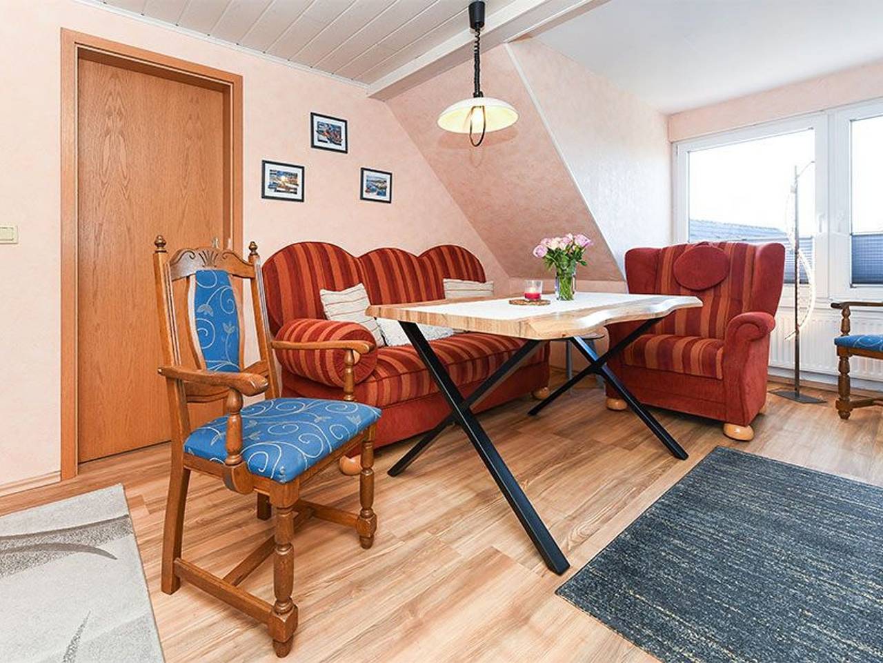 Ganze Ferienwohnung, Ferienwohnungen Oll School in der ehem. Pension Janssen - Ferienwohnung 1 in Altharlingersiel, Neuharlingersiel