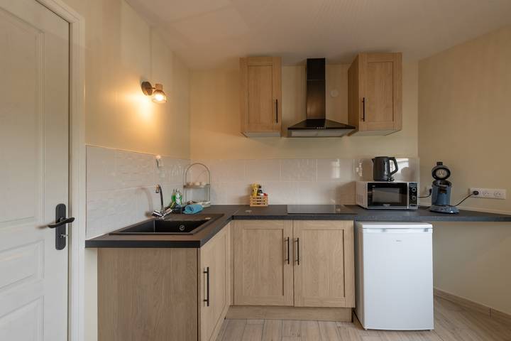 Gîte pour 2 personnes, avec terrasse, animaux acceptés à Saint-Quentin-la-Motte-Croix-au-Bailly - 2