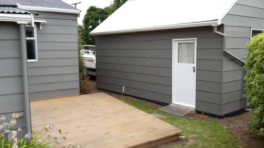 Holiday home for 8 people, with terrace and garden in Akaroa