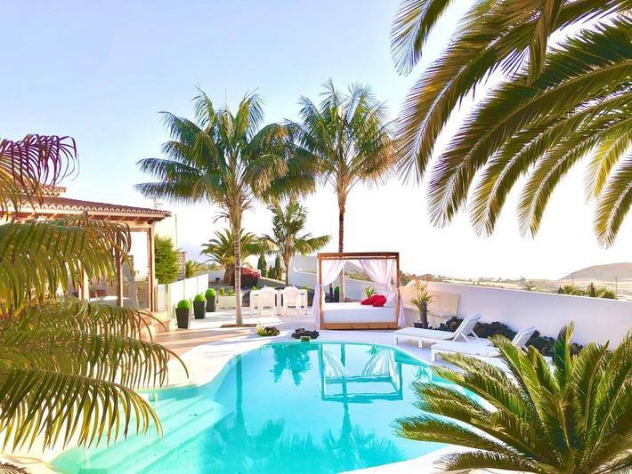 Ferienhaus für 6 Personen, mit Balkon und Whirlpool sowie Terrasse und Garten