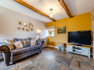 Cottage for 4 People in Alton Towers, Staffordshire, Photo 2