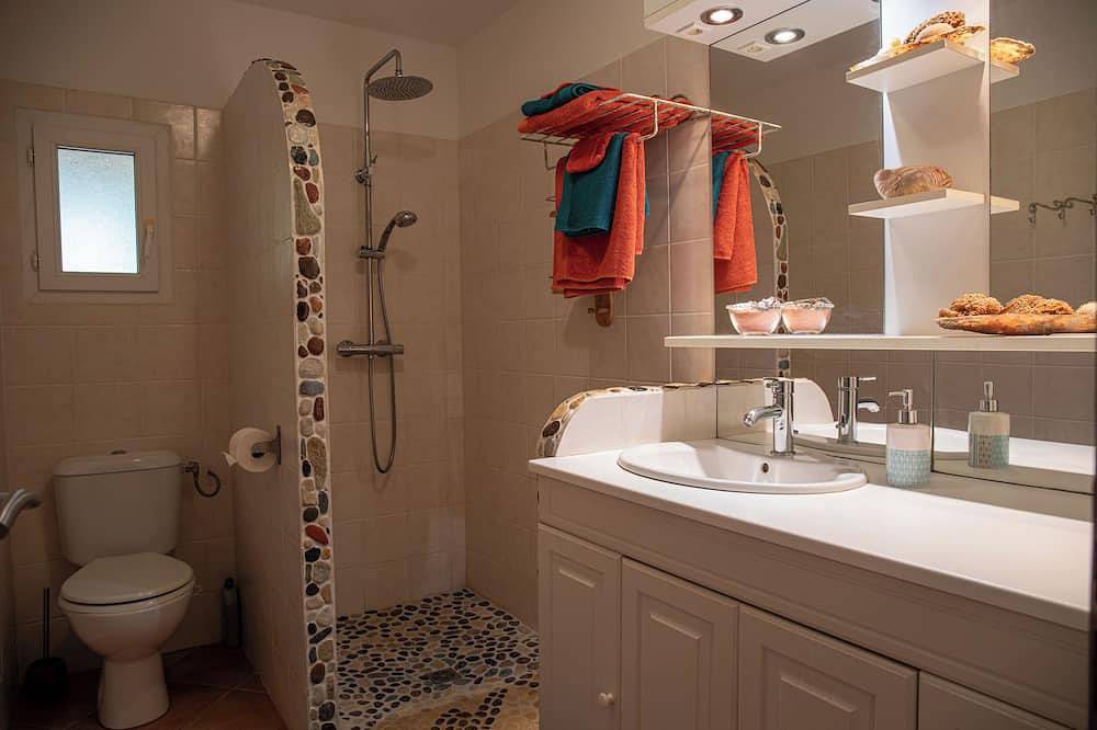 Sehr schönes klimatisiertes Apartment mit beheiztem Pool in charmanter Villa. in Oletta, Calvi und Umgebung
