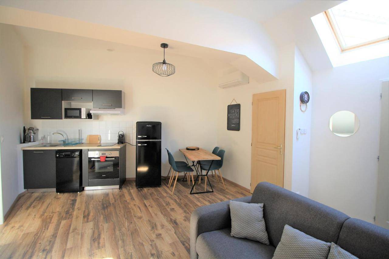 Appartement entier, Apartment in La Tour-du-Pin, Région de La Tour-du-Pin