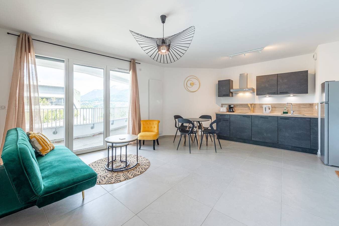 Hel lejlighed, Confortable 2 pièces de 40m² proche lac et Vieille Ville in Annecy, Annecy Området