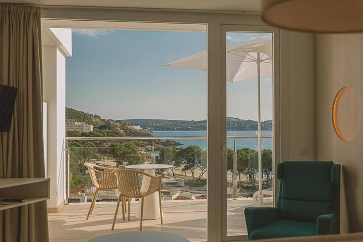 Aparthotel para 4 personas, con vistas además de jardín y piscina, Familias con niños - 1