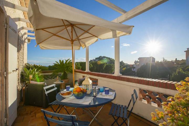 Location de vacances pour 2 personnes, avec Vue sur l’océan et Terrasse à Villefranche-sur-Mer