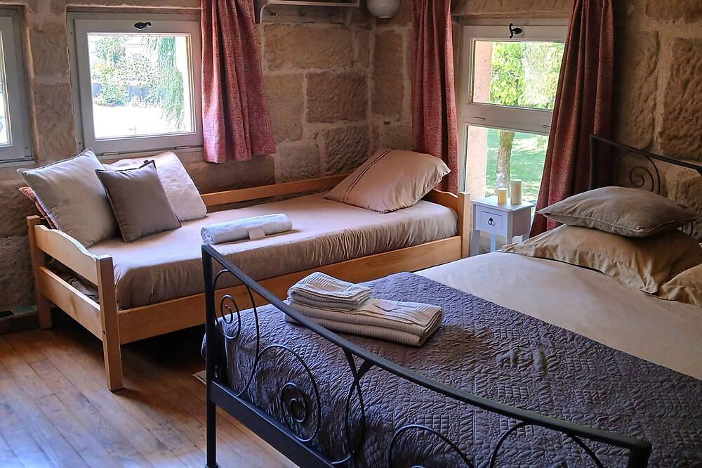 \"Au Petit Grammont\" Gîte de Charme Lison, Piscine et Jacuzzi au Cœur du Lot! in Lacapelle-Marival, Lot