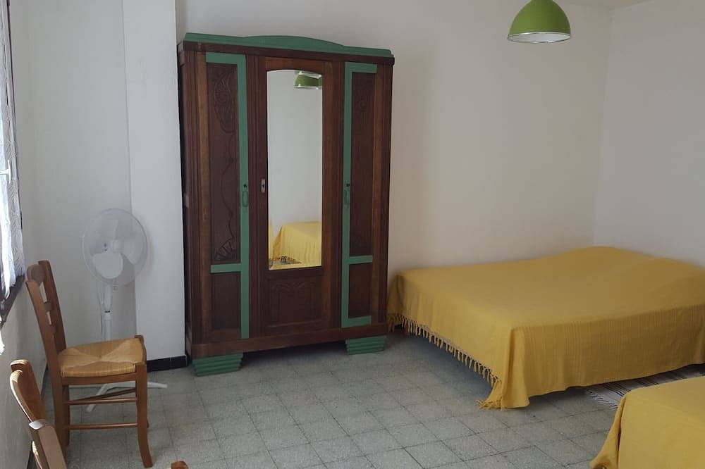 Family villa close to beaches and ideal for hiking in Partinello, Ajaccio region
