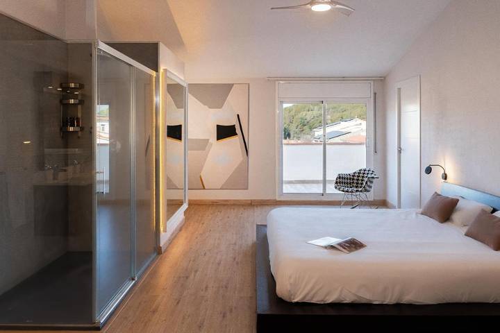 Casa rural para 9 personas, con piscina además de terraza y jardín en San Pedro de Ribas - 2